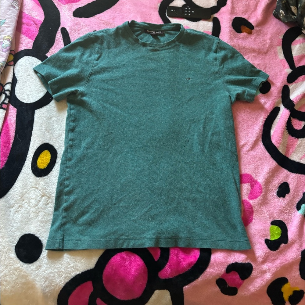 Micheal Khors green shirt
I’m open to discussing different prices!!💚💚